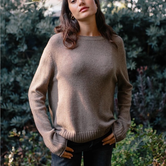 NWOT - Jenni Kayne “Everyday Sweater” - Sz. M - Taupe - Picture 2 of 6